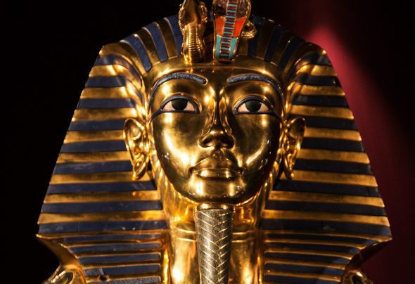 Tutankhamun death mask